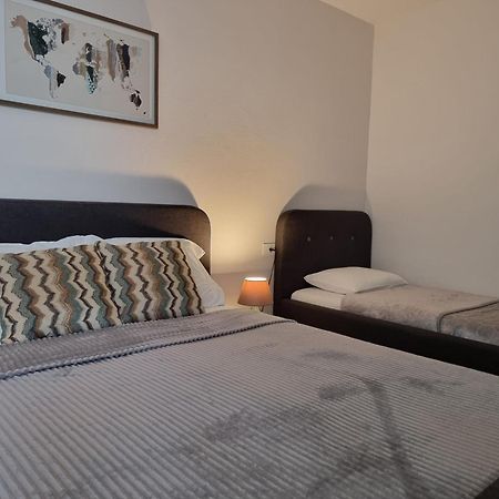 Apartments Vranes Tivat Bagian luar foto