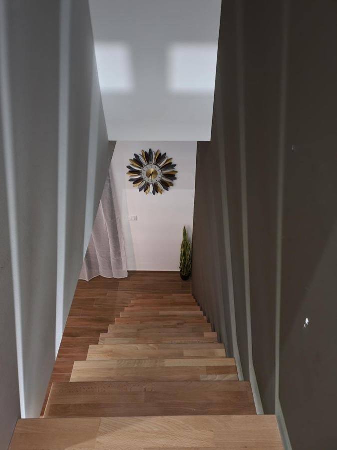 Apartments Vranes Tivat Bagian luar foto