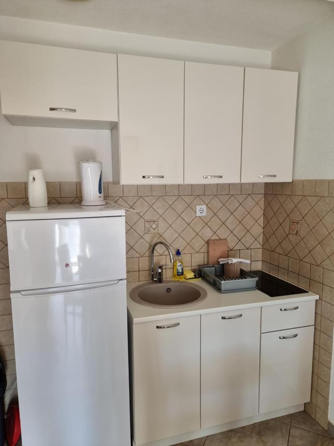 Apartments Vranes Tivat Bagian luar foto