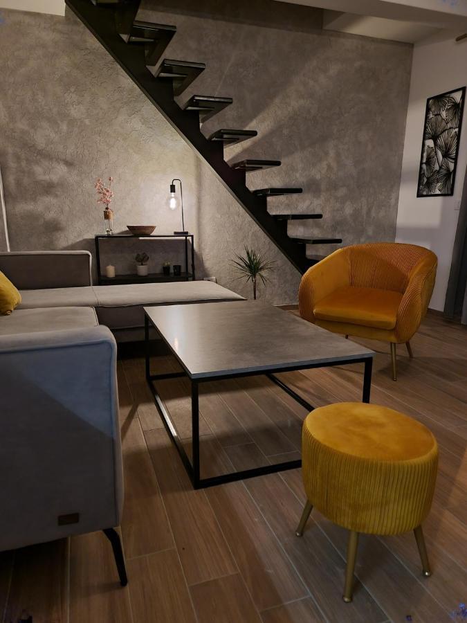 Apartments Vranes Tivat Bagian luar foto