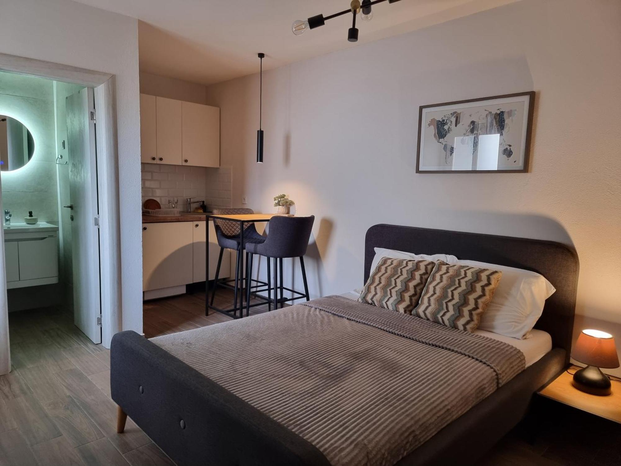 Apartments Vranes Tivat Bagian luar foto