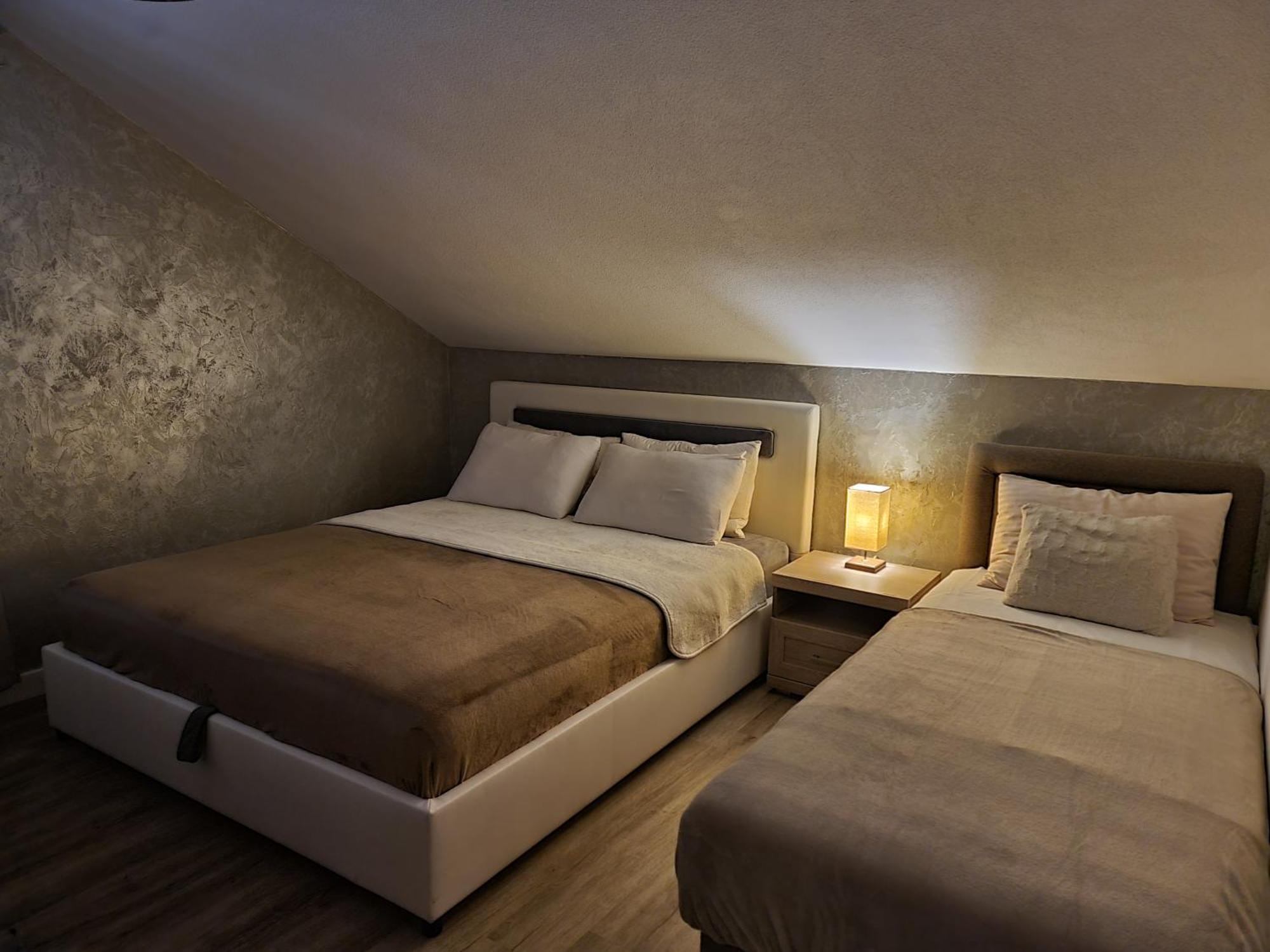 Apartments Vranes Tivat Bagian luar foto