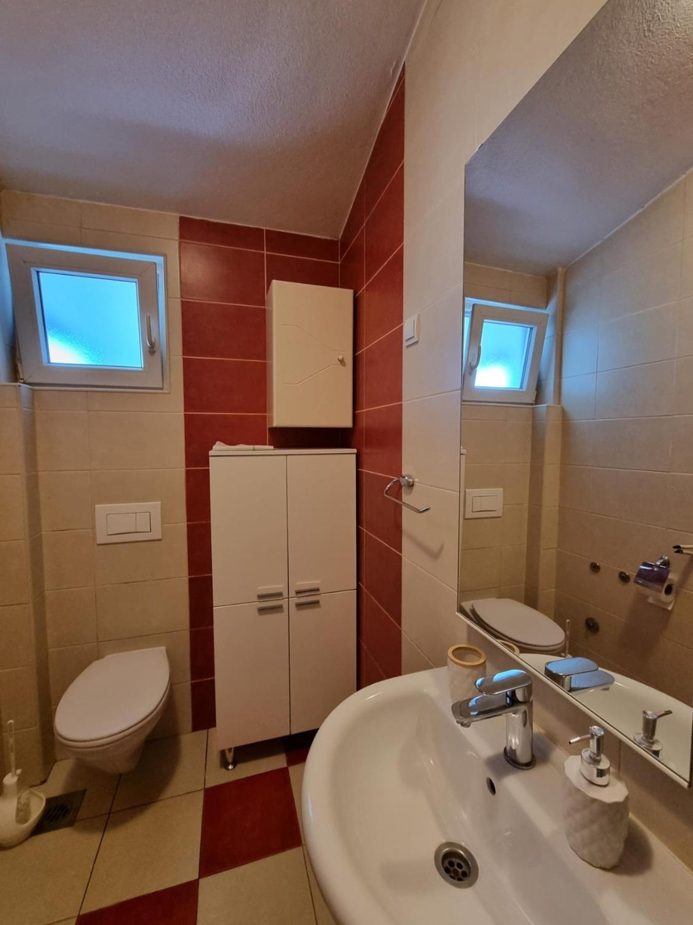Apartments Vranes Tivat Bagian luar foto