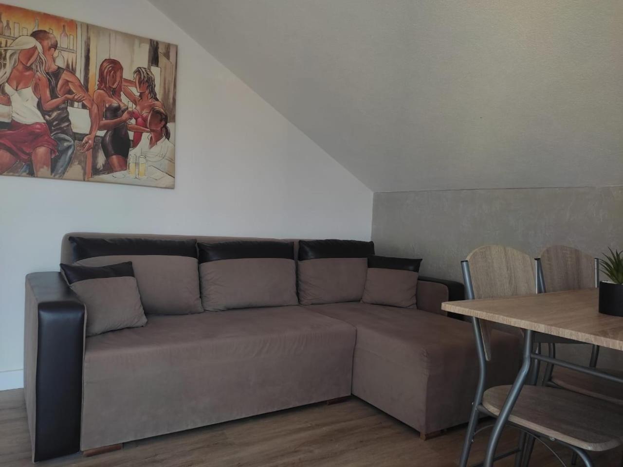 Apartments Vranes Tivat Bagian luar foto